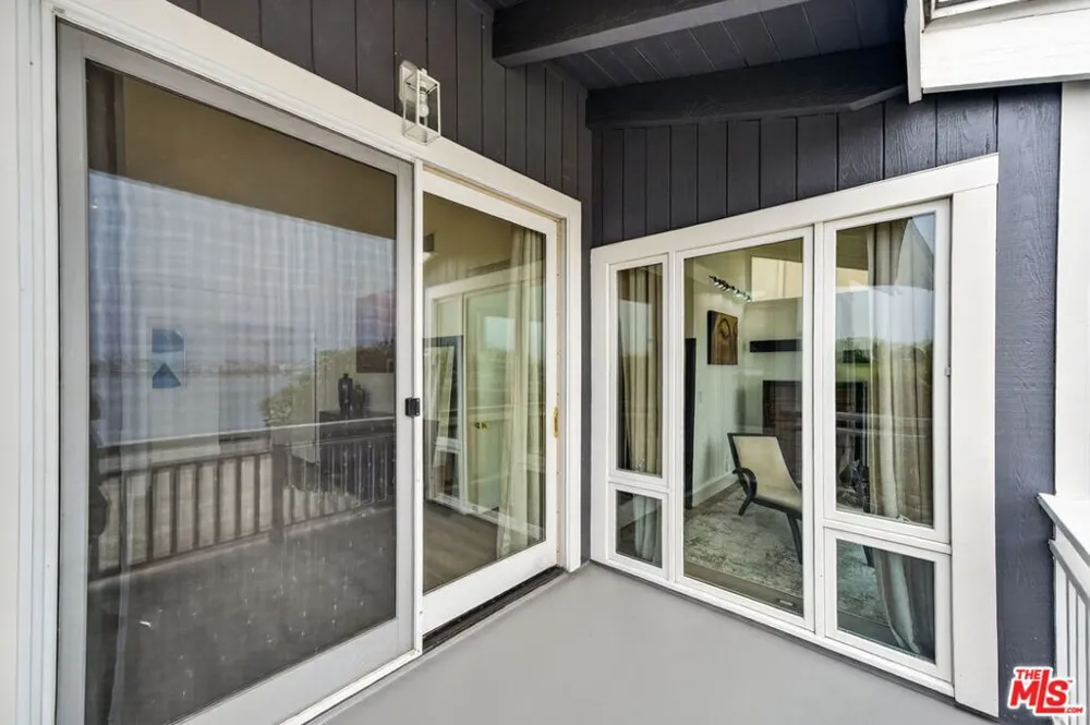 6819 E Ocean Boulevard Long Beach, CA 90803