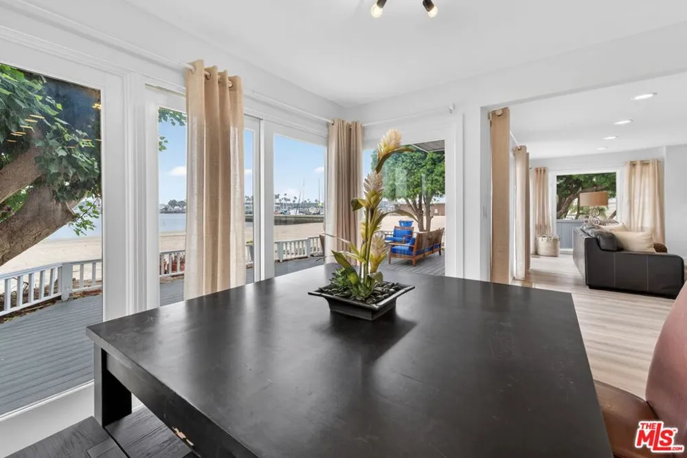 6819 E Ocean Boulevard Long Beach, CA 90803