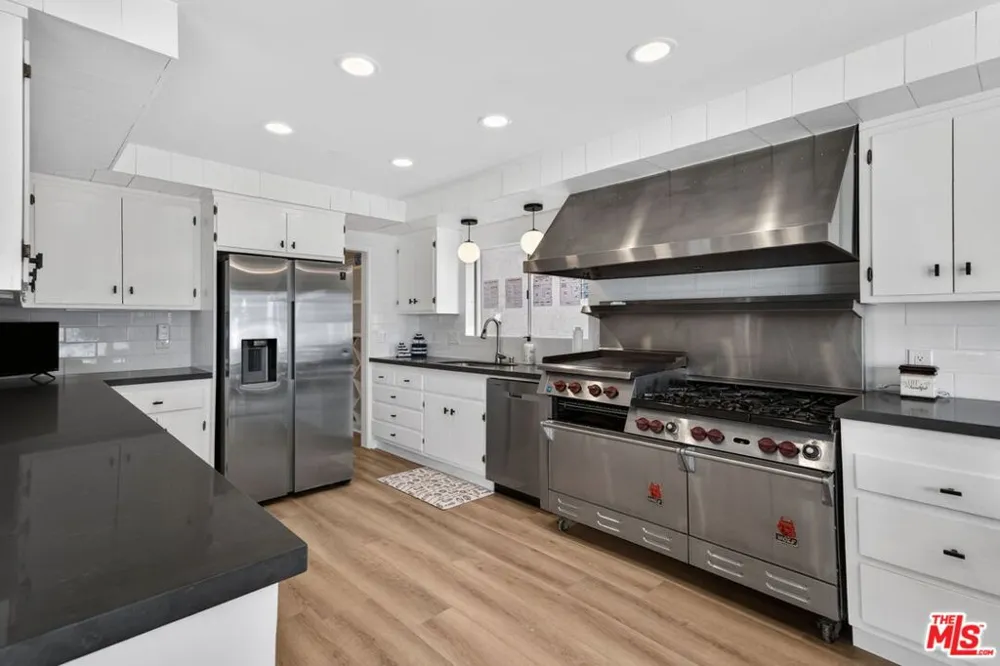 6819 E Ocean Boulevard Long Beach, CA 90803