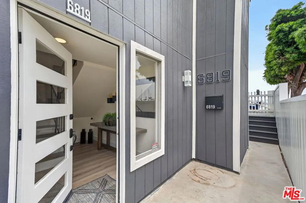 6819 E Ocean Boulevard Long Beach, CA 90803
