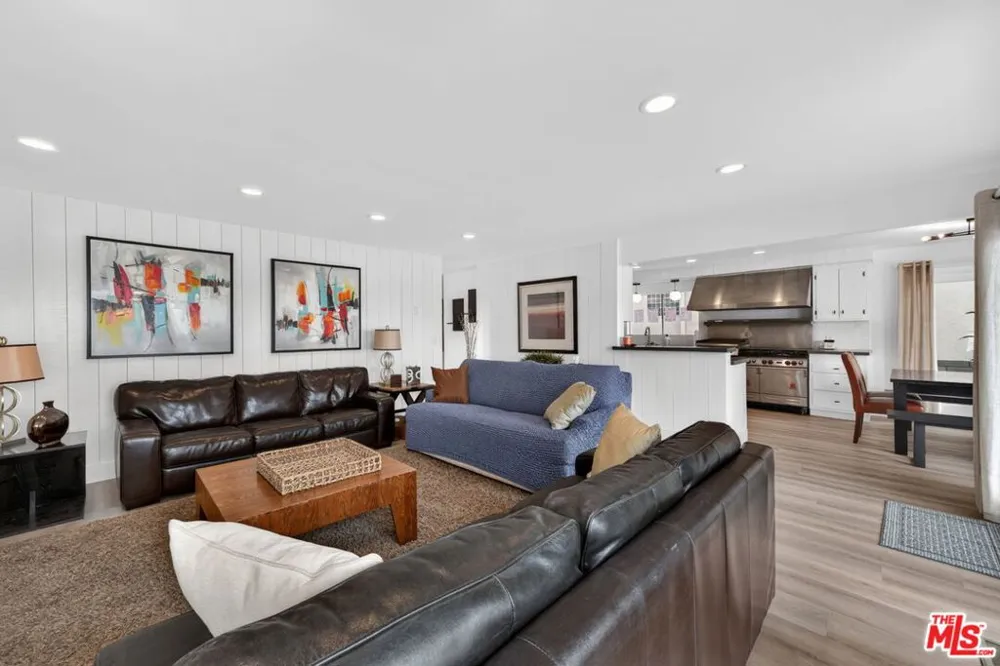 6819 E Ocean Boulevard Long Beach, CA 90803