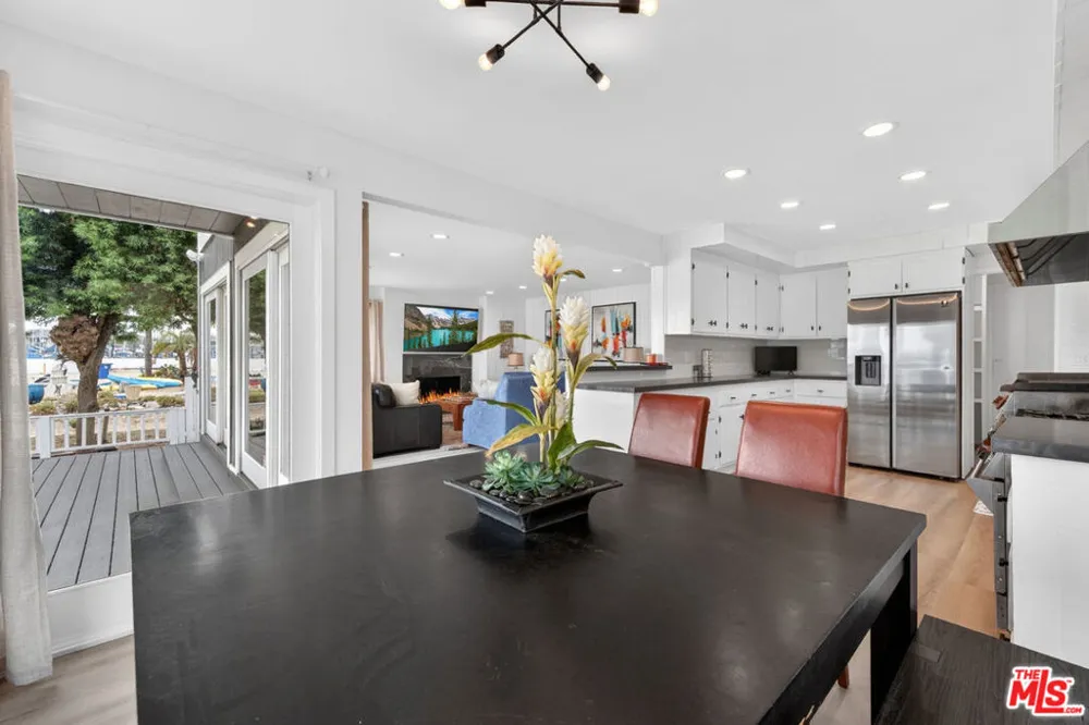 6819 E Ocean Boulevard Long Beach, CA 90803