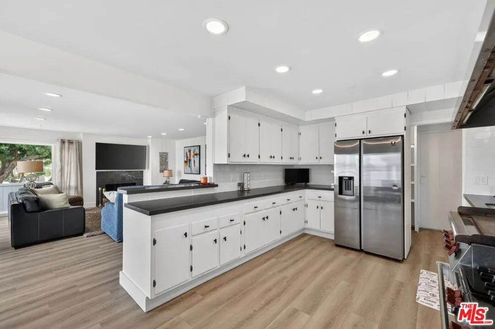 6819 E Ocean Boulevard Long Beach, CA 90803