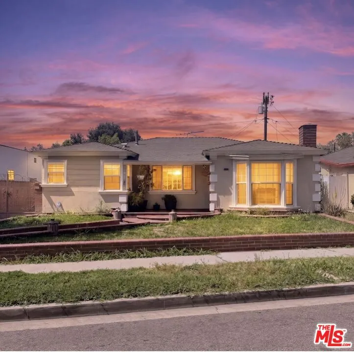 6837 Mayflower Avenue Bell, CA 90201