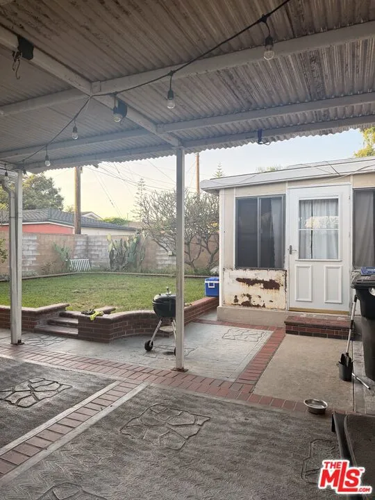 6837 Mayflower Avenue Bell, CA 90201