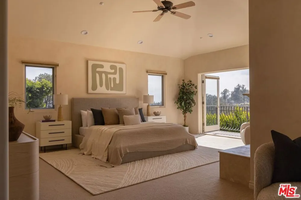 13731 Romany Drive Pacific Palisades, CA 90272