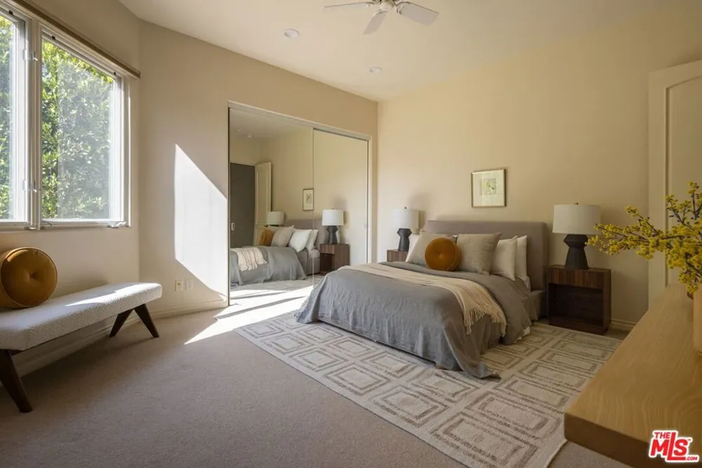 13731 Romany Drive Pacific Palisades, CA 90272