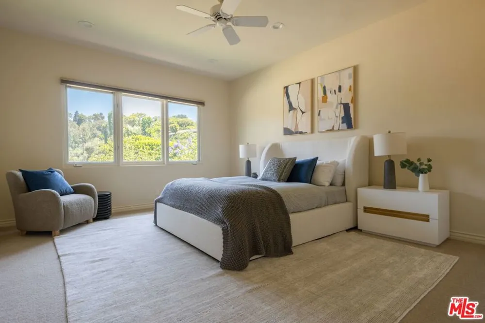 13731 Romany Drive Pacific Palisades, CA 90272