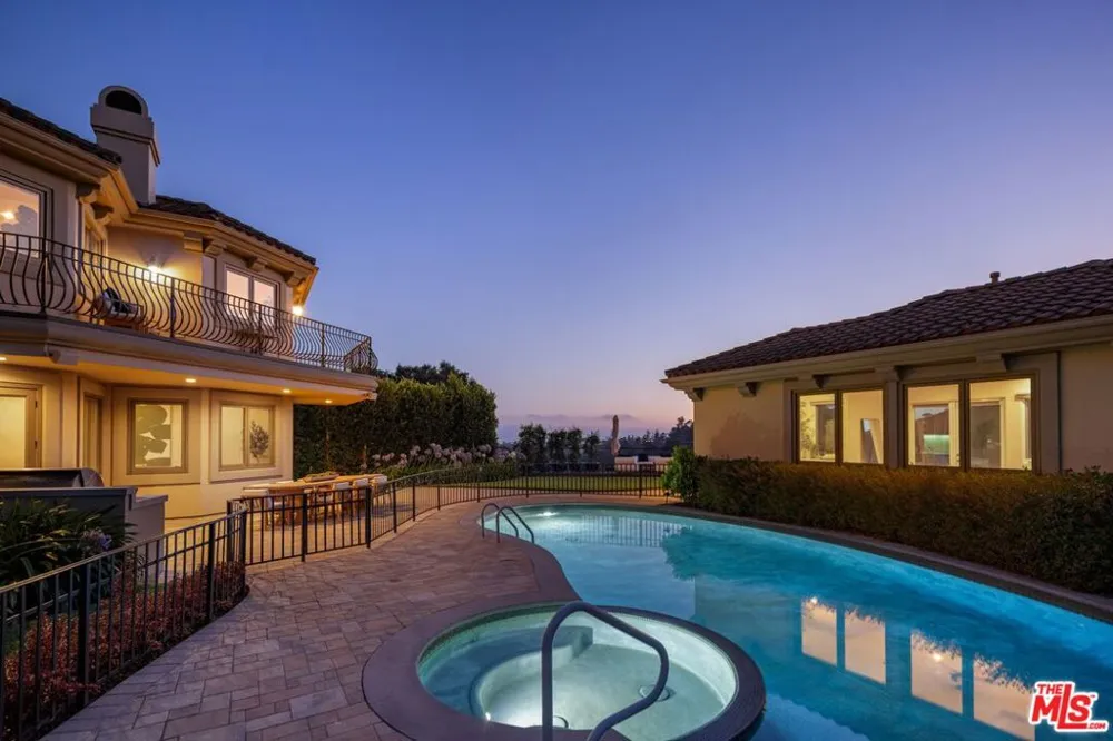 13731 Romany Drive Pacific Palisades, CA 90272