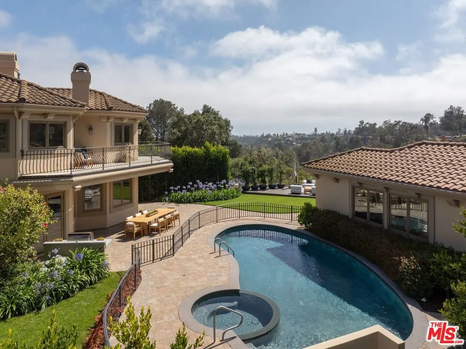 13731 Romany Drive Pacific Palisades, CA 90272