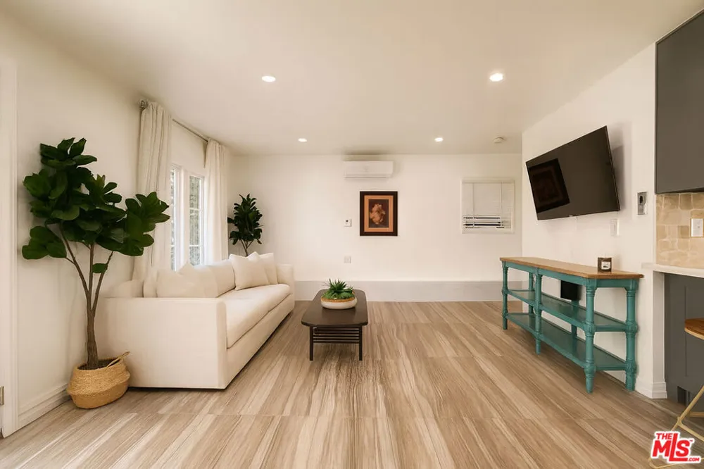 1174 Coldwater Canyon Drive Beverly Hills, CA 90210