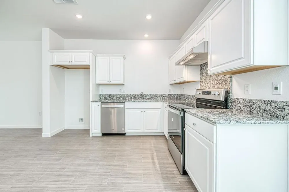 3052 MacArthur Drive #D Marina, CA 93933