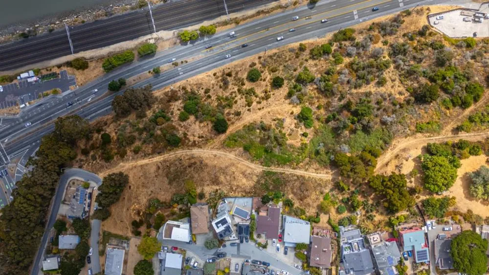 90 Santa Clara Brisbane, CA 94005