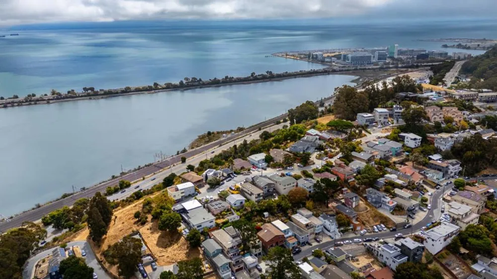 90 Santa Clara Brisbane, CA 94005