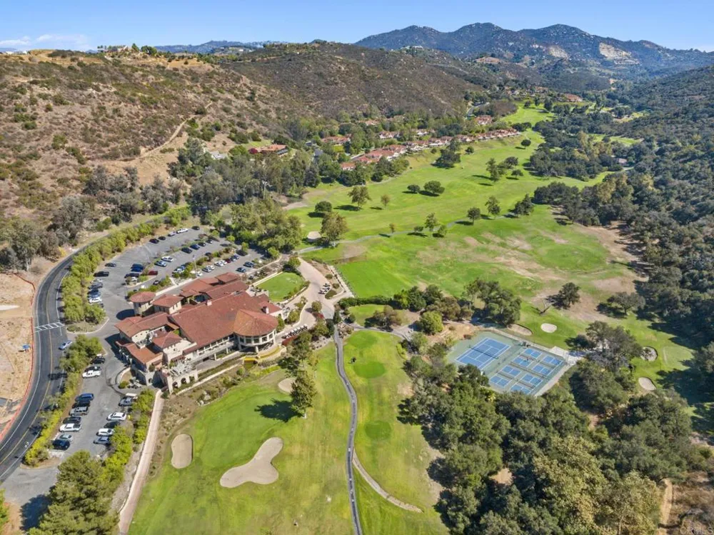 2965 Rue De Latour Bonsall, CA 92003