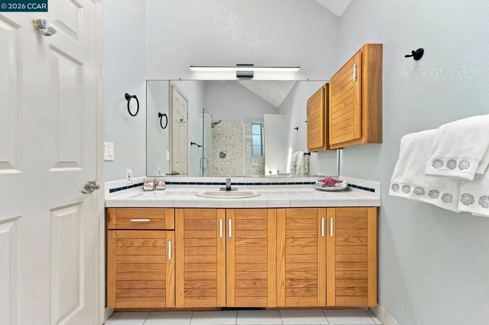 16516 Foothill Blvd Castro Valley, CA 94578