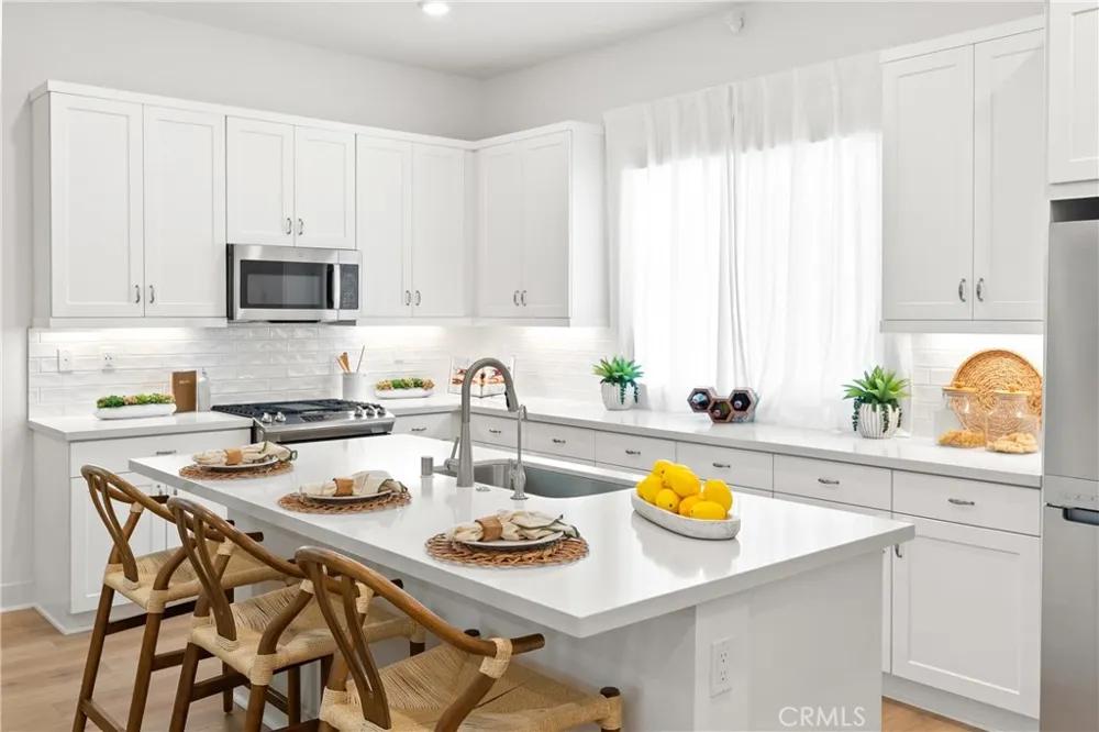 1682 Yorktown Lane San Pedro, CA 90732