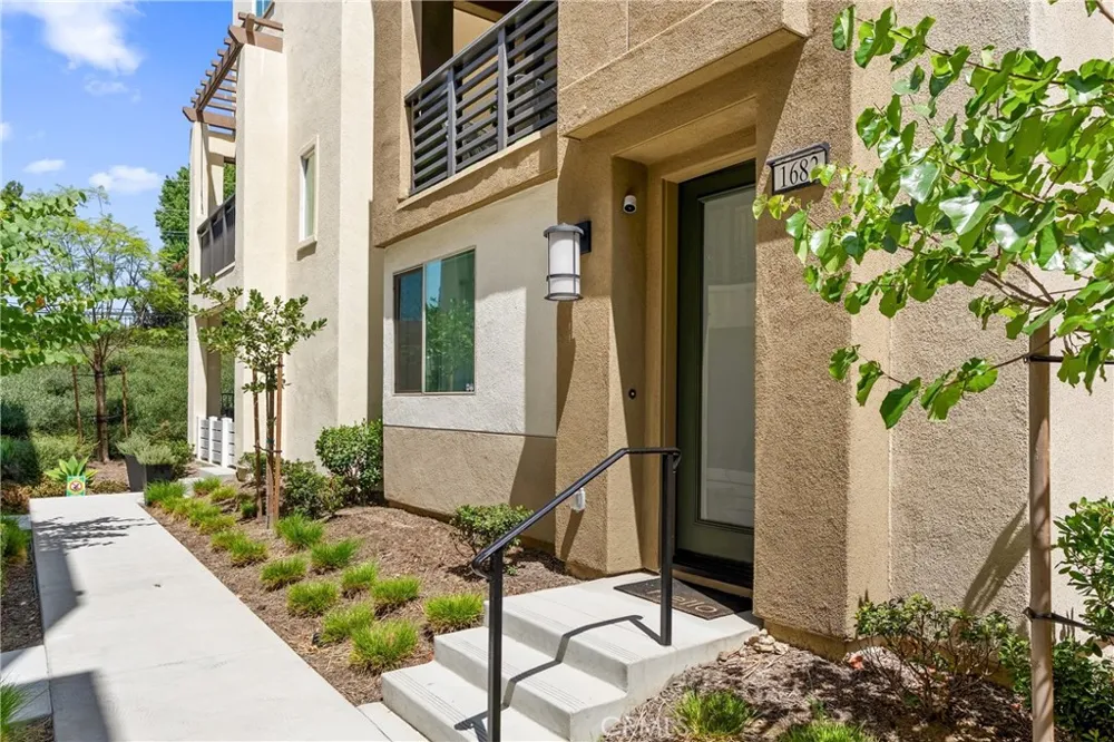 1682 Yorktown Lane San Pedro, CA 90732