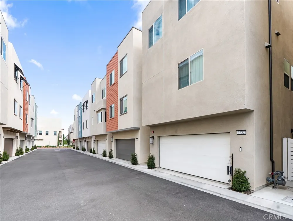 1682 Yorktown Lane San Pedro, CA 90732