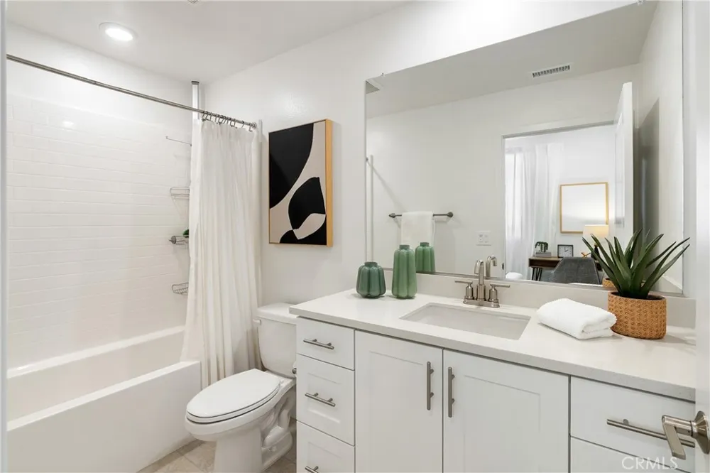 1682 Yorktown Lane San Pedro, CA 90732