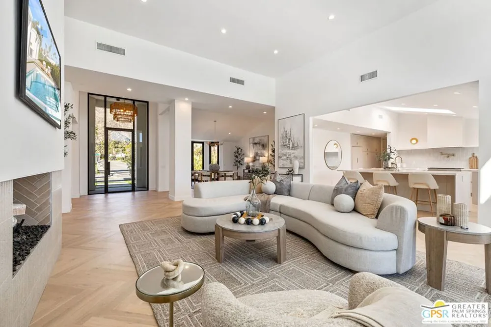 2300 S Calle Palo Fierro Palm Springs, CA 92264
