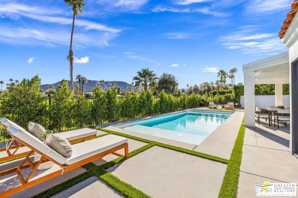 2300 S Calle Palo Fierro Palm Springs, CA 92264