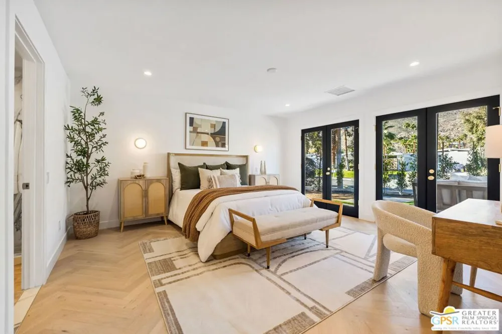2300 S Calle Palo Fierro Palm Springs, CA 92264