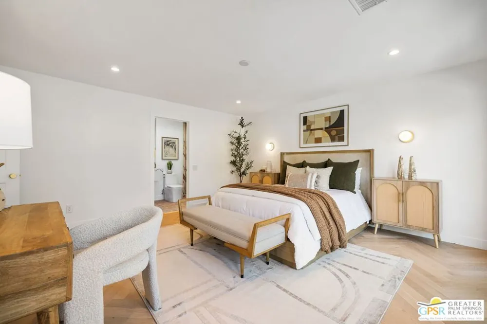 2300 S Calle Palo Fierro Palm Springs, CA 92264