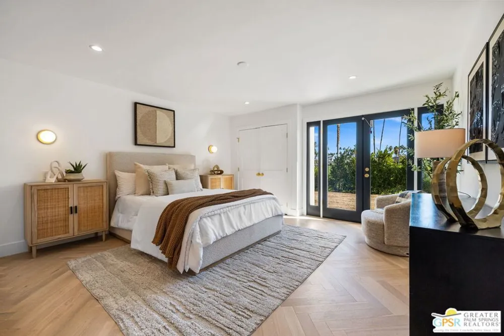 2300 S Calle Palo Fierro Palm Springs, CA 92264