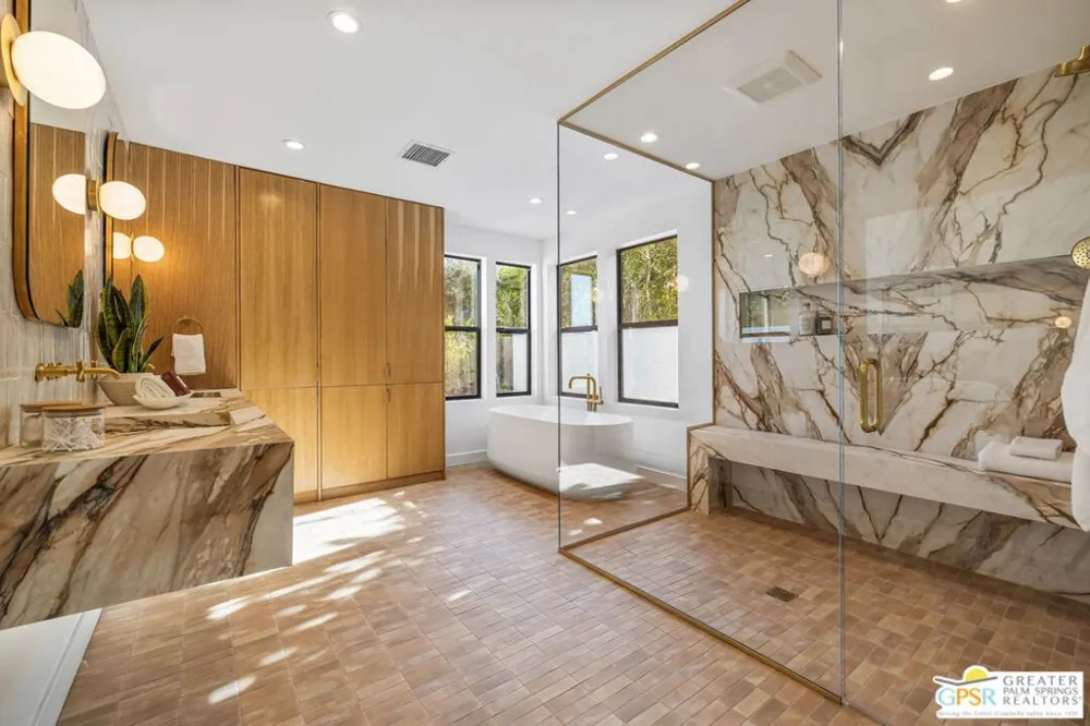 2300 S Calle Palo Fierro Palm Springs, CA 92264