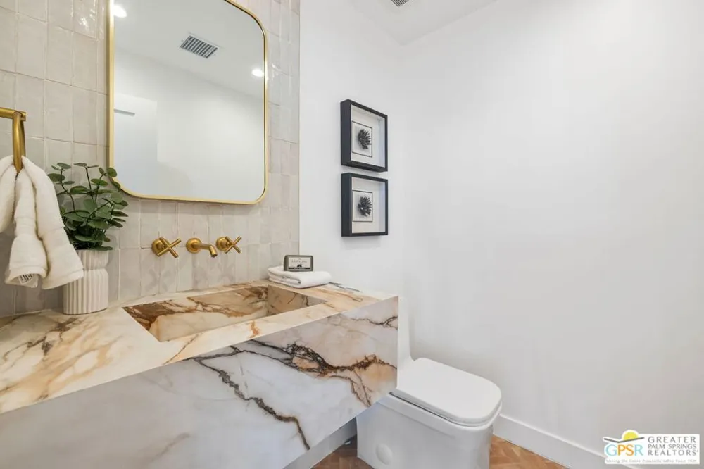 2300 S Calle Palo Fierro Palm Springs, CA 92264