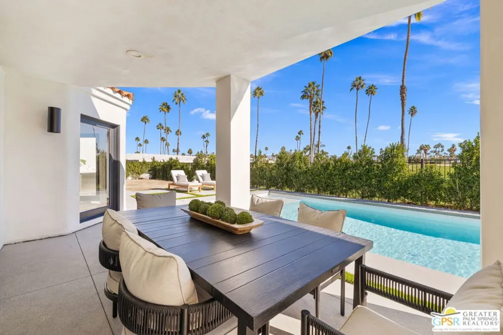 2300 S Calle Palo Fierro Palm Springs, CA 92264