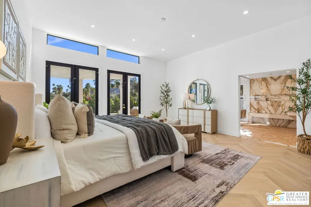 2300 S Calle Palo Fierro Palm Springs, CA 92264