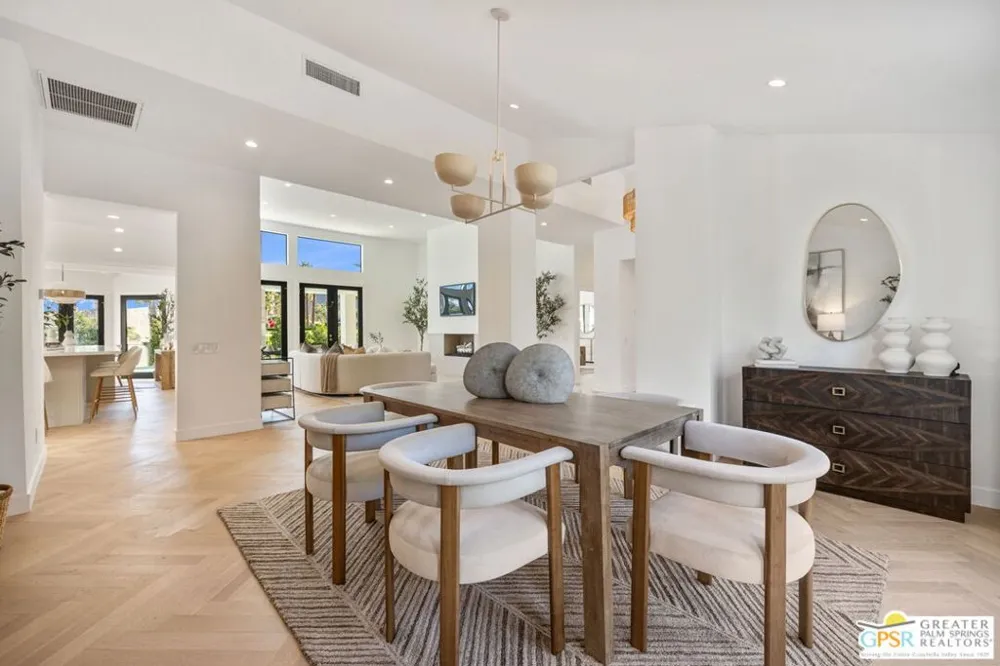 2300 S Calle Palo Fierro Palm Springs, CA 92264