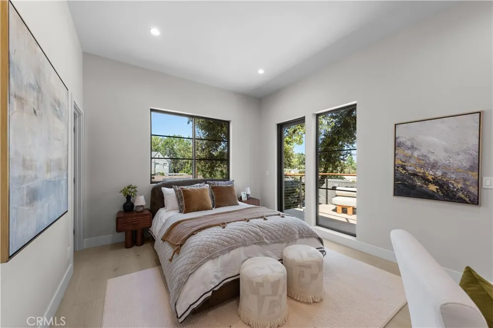 728 Bonita Dr South Pasadena, CA 91030