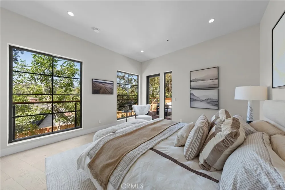 728 Bonita Dr South Pasadena, CA 91030