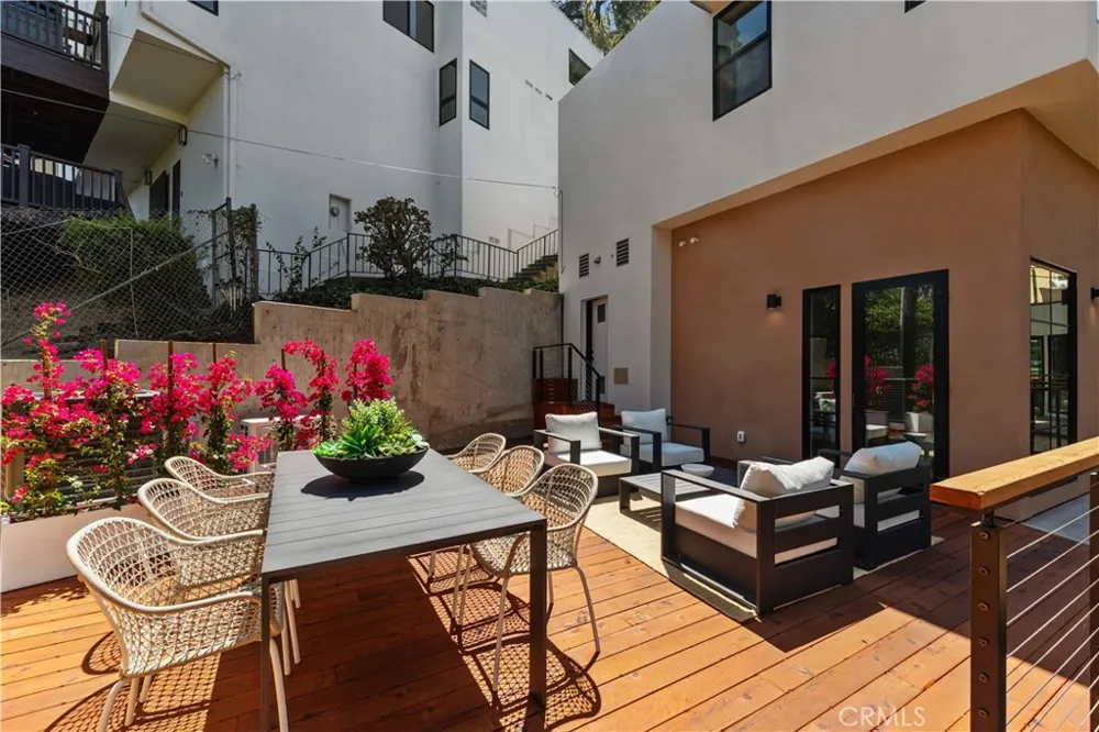 728 Bonita Dr South Pasadena, CA 91030