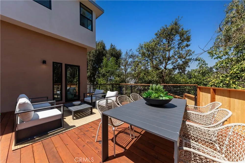 728 Bonita Dr South Pasadena, CA 91030