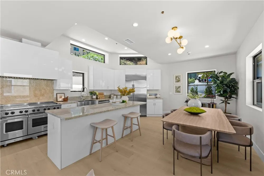 728 Bonita Dr South Pasadena, CA 91030