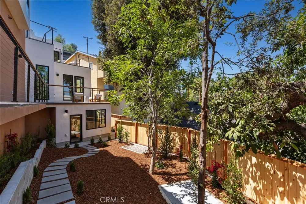 728 Bonita Dr South Pasadena, CA 91030