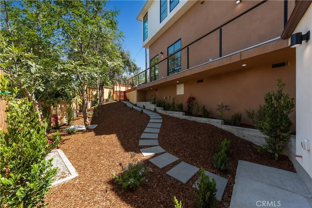 728 Bonita Dr South Pasadena, CA 91030