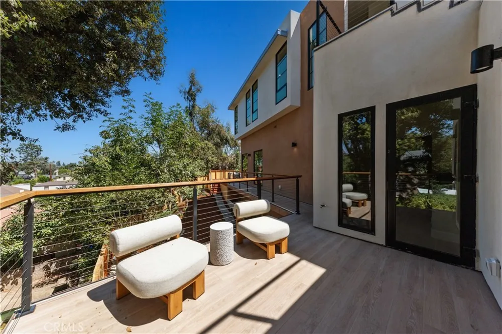 728 Bonita Dr South Pasadena, CA 91030