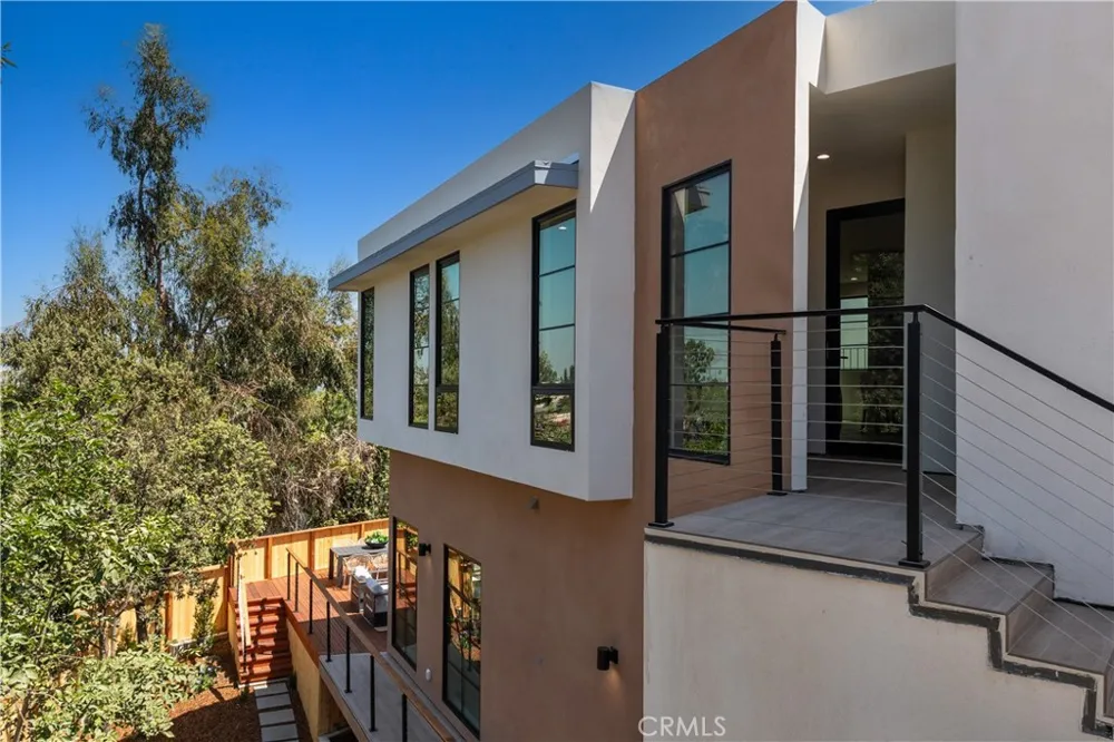 728 Bonita Dr South Pasadena, CA 91030