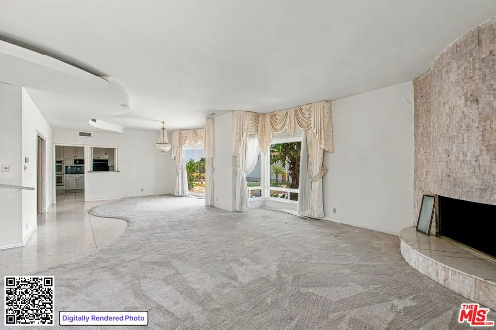 5452 W 57th Street Los Angeles, CA 90056
