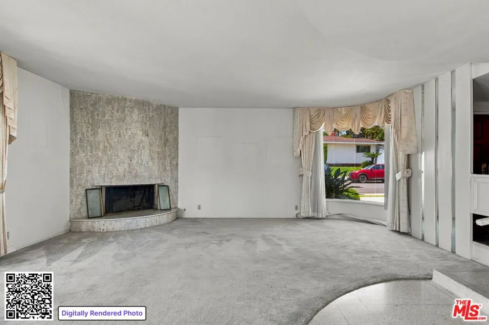 5452 W 57th Street Los Angeles, CA 90056