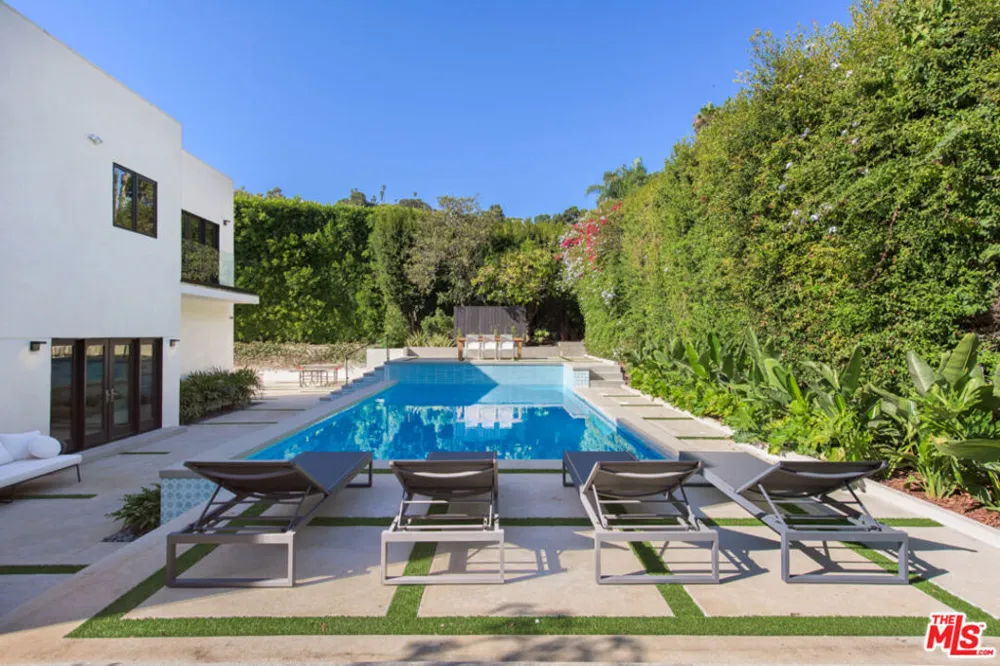 1378 DOHENY DRIVE Los Angeles, CA 90069