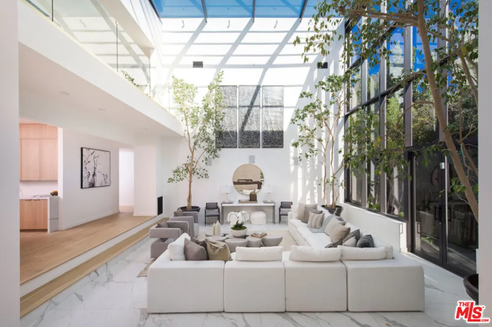 1378 DOHENY DRIVE Los Angeles, CA 90069
