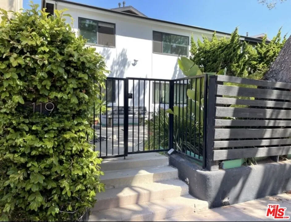 119 Paloma Avenue #D Venice, CA 90291