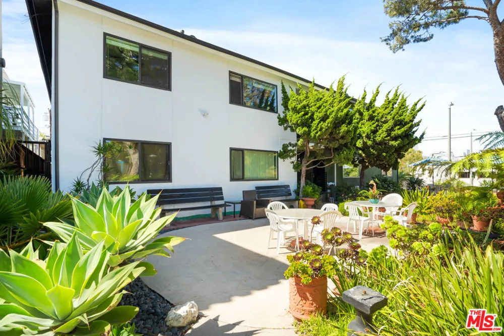 119 Paloma Avenue #D Venice, CA 90291
