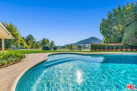 2177 Summitridge Drive